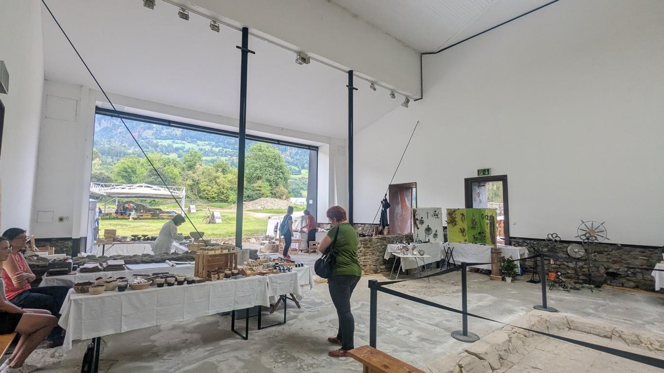 Auch im Atriumhaus wird gehandelt. Foto: Knorr