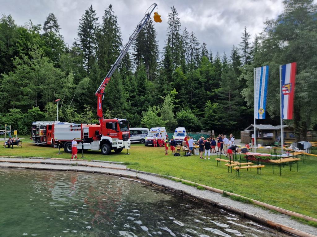 Auch Fahrzeuge der Blaulichtorganisationen konnten besichtigt werden