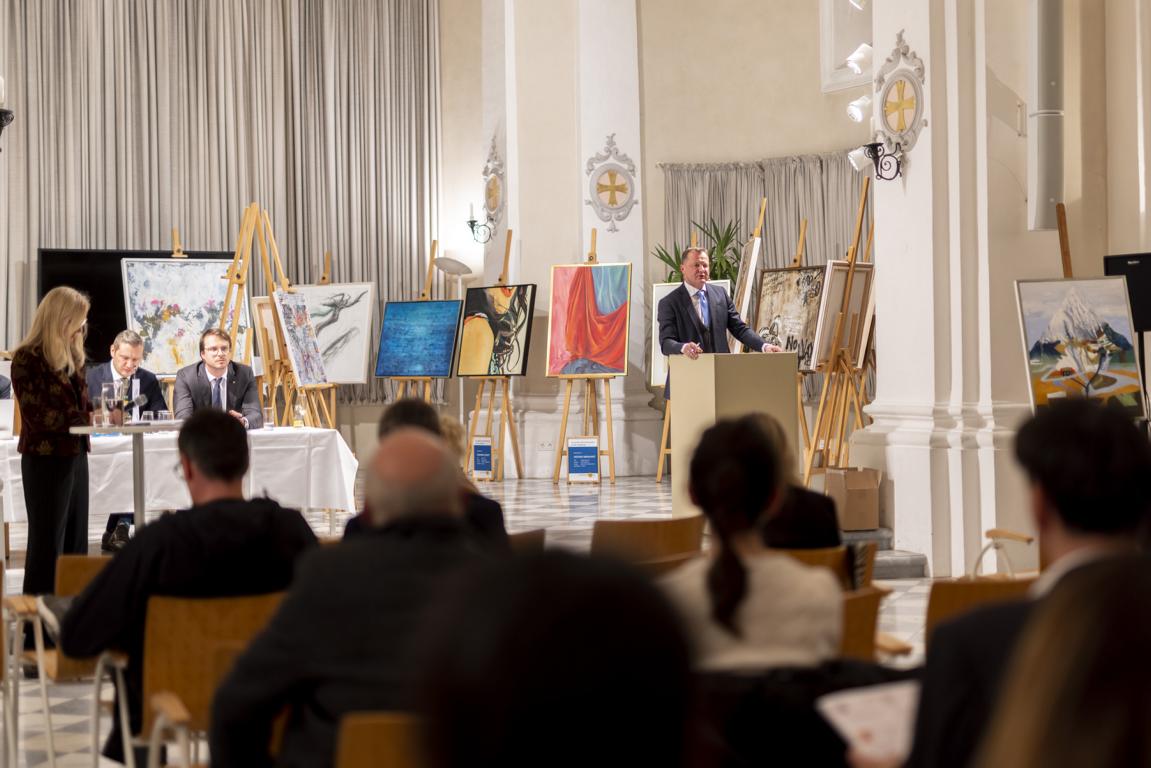 Auktionator Stefan Taferner hatte alles im Blick. Foto: Martin Lugger