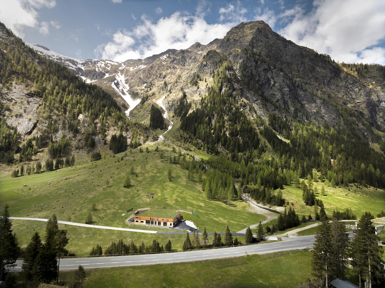 Seit vier Jahren in Betrieb: das weltweite erste Roh&ouml;llaufkraftwerk auf der Taimeralm, Foto: TAL / Martin Lugger