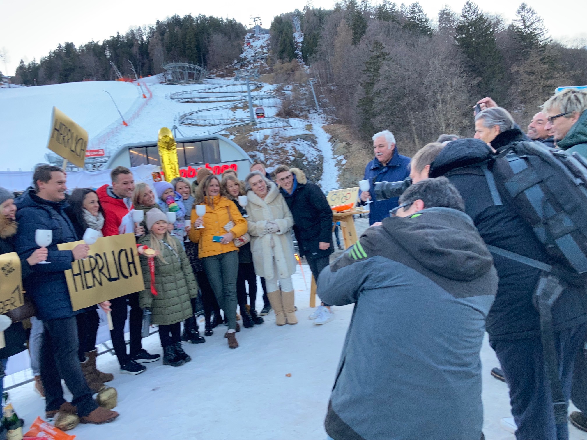 Kleiner aber herzlicher Empfang am Fu&szlig;e des Hochsteins. Foto: Stangl