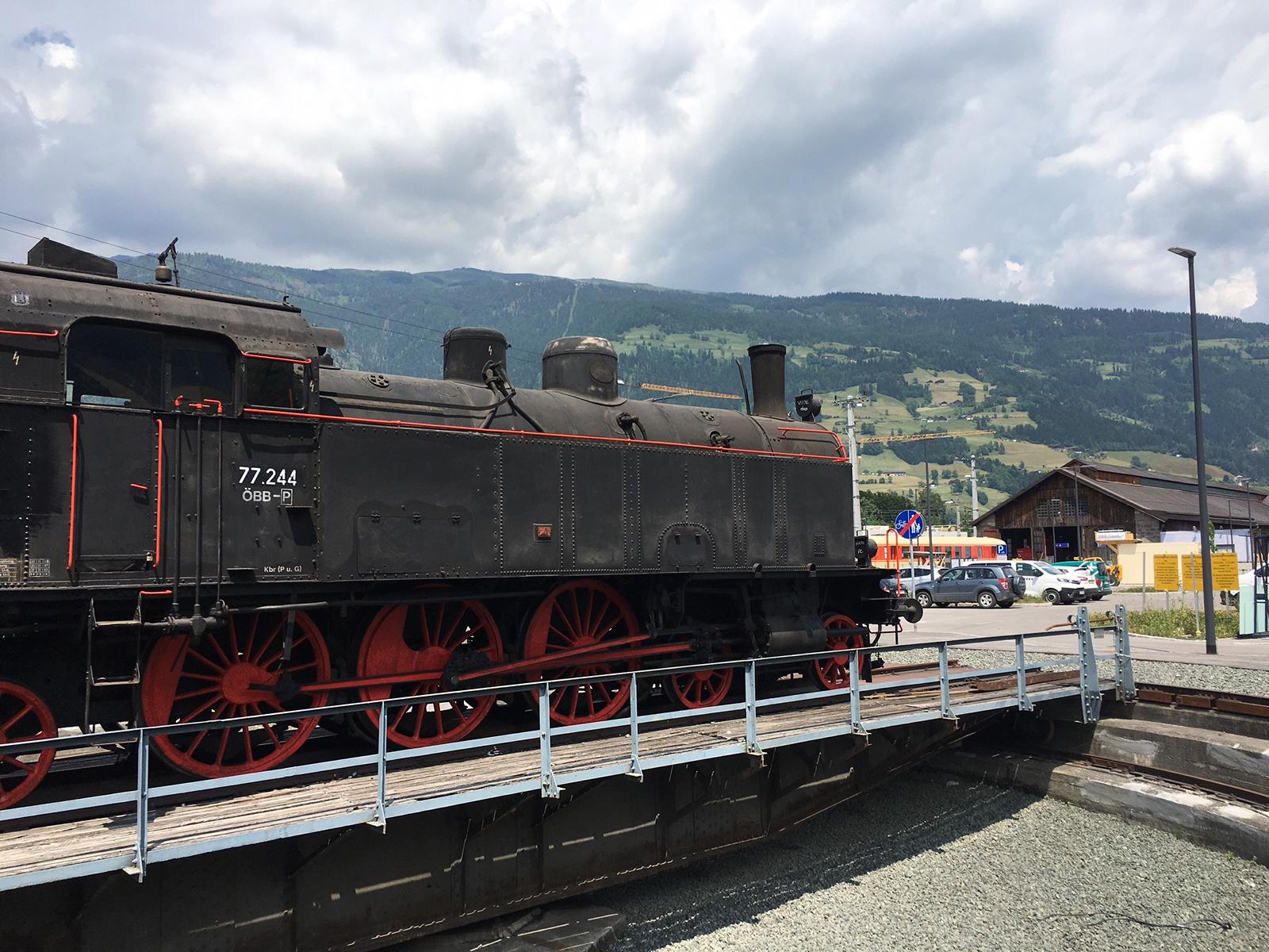 Das Eisenbahnmuseum zeigt auch den eindrucksvollen "Fuhrpark". Foto: Stangl