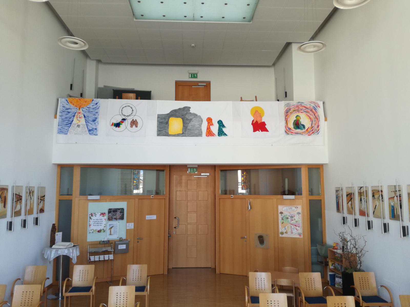 So wirkt die &ouml;sterliche Variante des Jahrestuchs in der Krankenhauskapelle, Foto: Radziwon