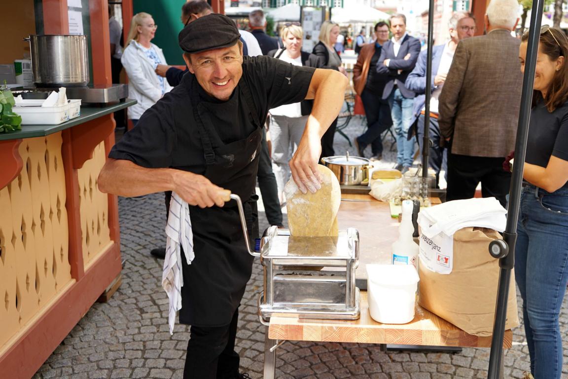 Ernst Muhr ist einer der K&ouml;che, die ihr K&ouml;nnen zeigen wollen. (c) Stadt Lienz/Unterassinger