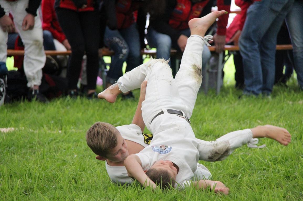 Der Lienzer Liam Rowain holte souver&auml;n den Klassensieg &uuml;ber die Hoffnungsrunde bis 8 Jahren