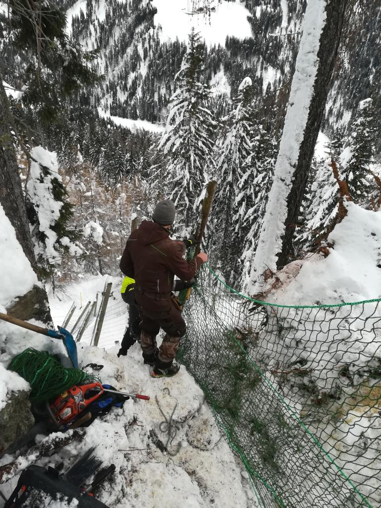 Im vergangenen Winter konnten die Sch&auml;den nur provisorisch behoben werden. Foto: Wildpark Assling