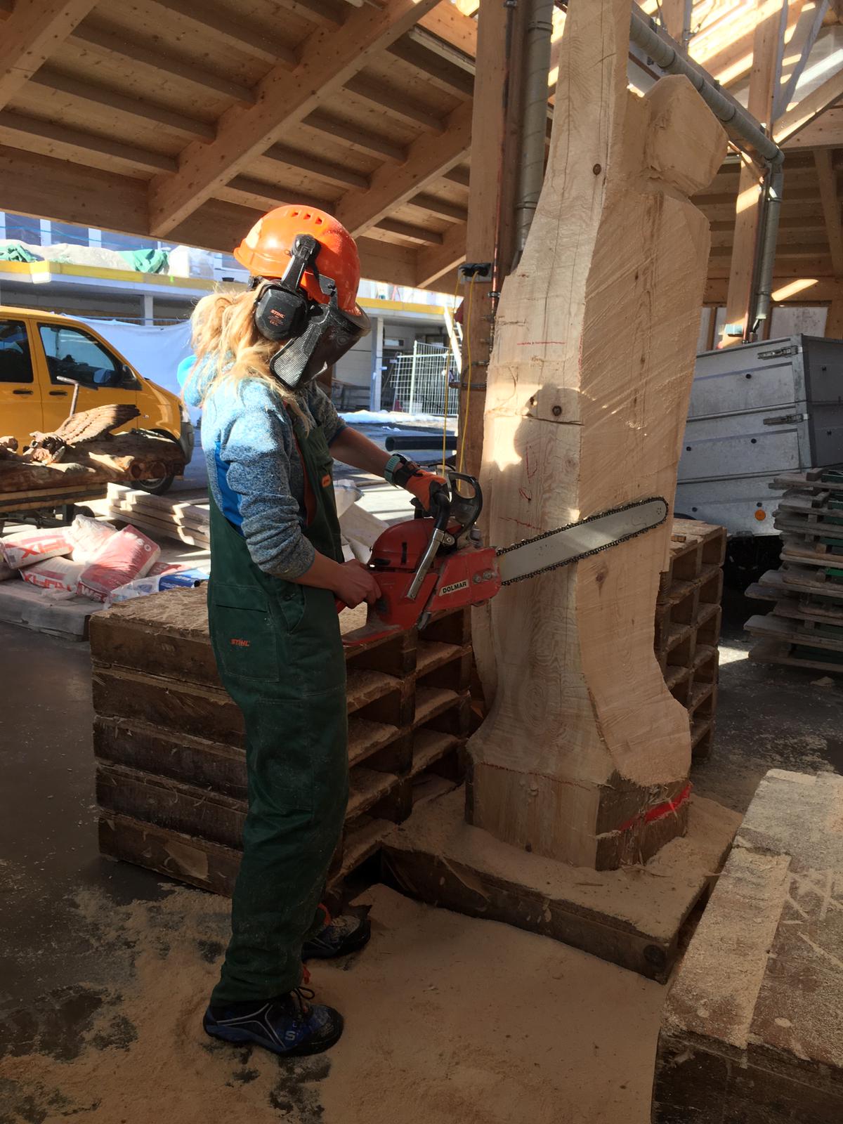 Raphaela bei der Arbeit, Foto: SOS Kinderdorf