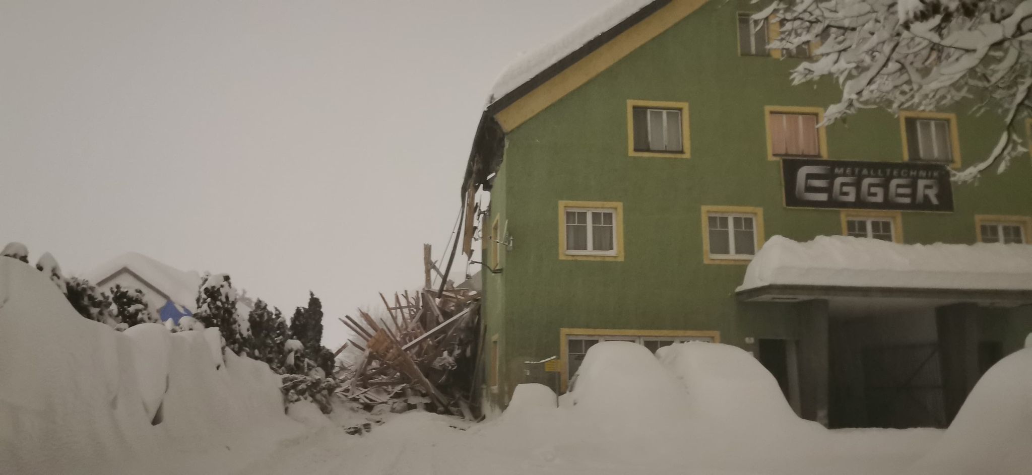 So sah das Geb&auml;ude kurz nach dem Einsturz aus. Foto Steffy Urbaner