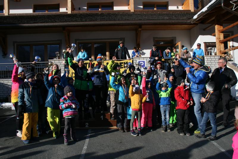 Gro&szlig;e Freude bei der Siegerehrung des Kinder und Sch&uuml;lercups.