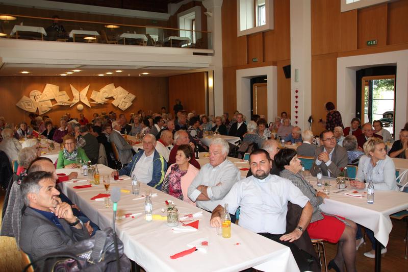 Die Seniorinnen und Senioren sind gerne der Einladung zu einem gem&uuml;tlichen Nachmittag gefolgt.