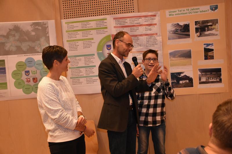 Anhand von Bildern zeigten Volkssch&uuml;ler, was ihnen im Tal wichtig ist.