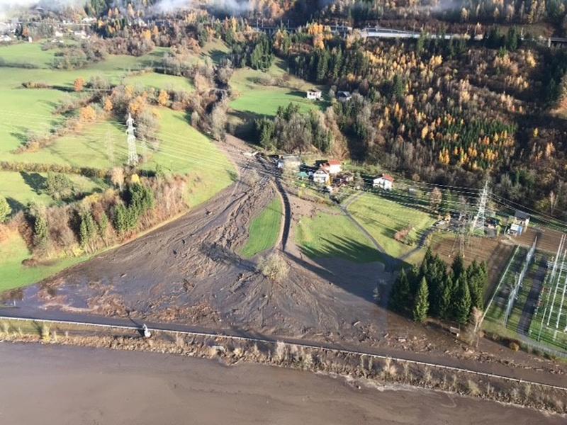 Am Kraftwerk Malta Hauptstufe in der Rottau (Rei&szlig;eck) ging eine Mure knapp an der Anlage vorbei. Foto: BMI/FEST