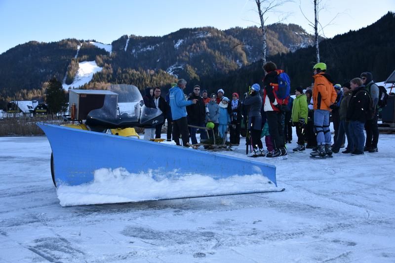 Dem Eismeister &uuml;ber die Schulter schauen kann man jeden Mittwochnachmittag.