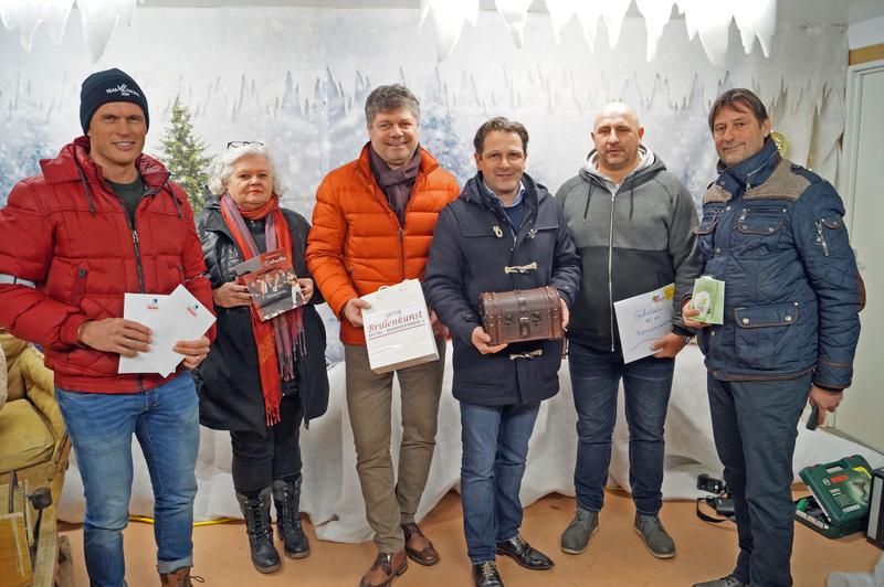 V. l.: Markus Sch&uuml;tzelhofer (Fahrschule Brunner), Fritzi Golobic (Spittal gestalten), Bgm. Gerhard Pirih, G&uuml;nther Steinbauer (Spittal gestalten), Franz Duschlbauer (Fahrschule Sommer-Riedl) und Peter Schober von Spittal gestalten.