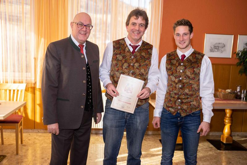 R&uuml;diger Graschitz, Markus M&ouml;ssler (Bronzene Ehrenzeichen f&uuml;r 10 Jahre und Ehrenurkunde), Obmann J&uuml;rgen Erlacher