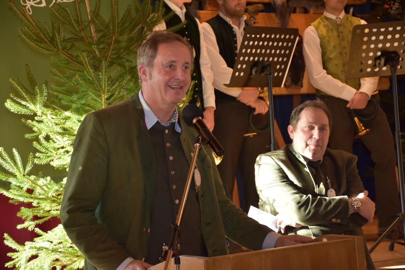 LA Ferdinand Hueter, selbst ein passionierter J&auml;ger, feierte am Vortag seinen 60. Geburtstag.