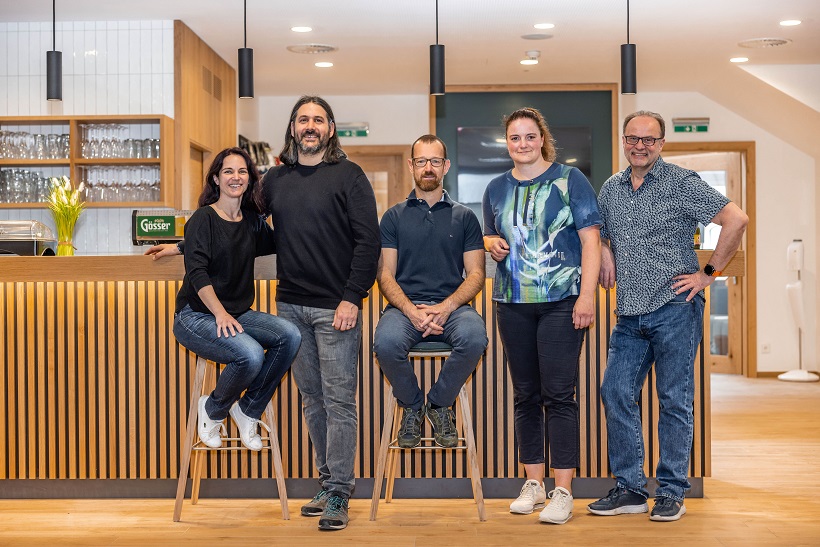 Die Betreiber des KLE-SCH: Birgit und Peter Florian Ortner, Todd Lederer, Susanne Henke und Werner Bartolot.