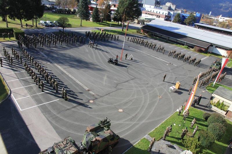 160 Anzugelobende leisteten den Treueeid.