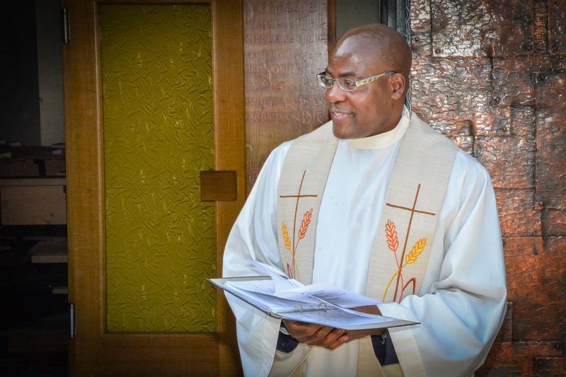 Pfarrer Dr. Charles Lwanga Mubiru. Foto: EJG