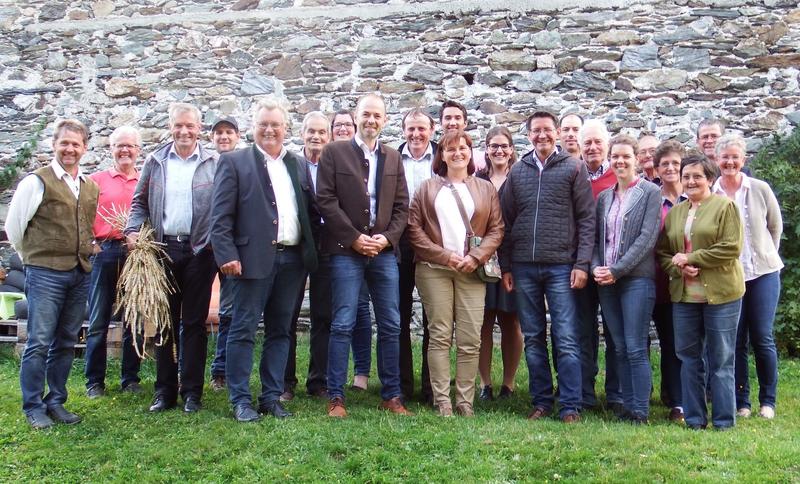 Siegfried Huber und Josef Hechenberger waren auch zu Gast im Lesachtal bei der &bdquo;Kuhlen Einkehr&ldquo; der Familie Andrea und Martin Guggenberger in Niedergail. Foto: LK-K&auml;rnten