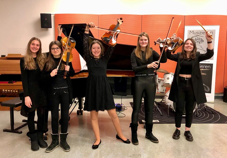 Vielsaitig mit Schlag