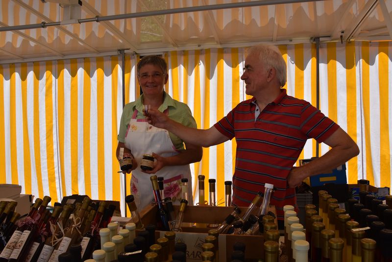 Nicht nur Kunsthandwerk sondern auch b&auml;uerliche Produkte wurden angeboten, wie von der Familie Pleschberger aus Berg.