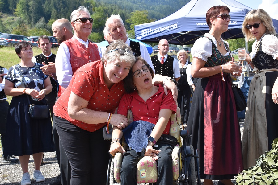 Die Assistenznehmer von MONEL h&ouml;ren gerne Chorstimmen.