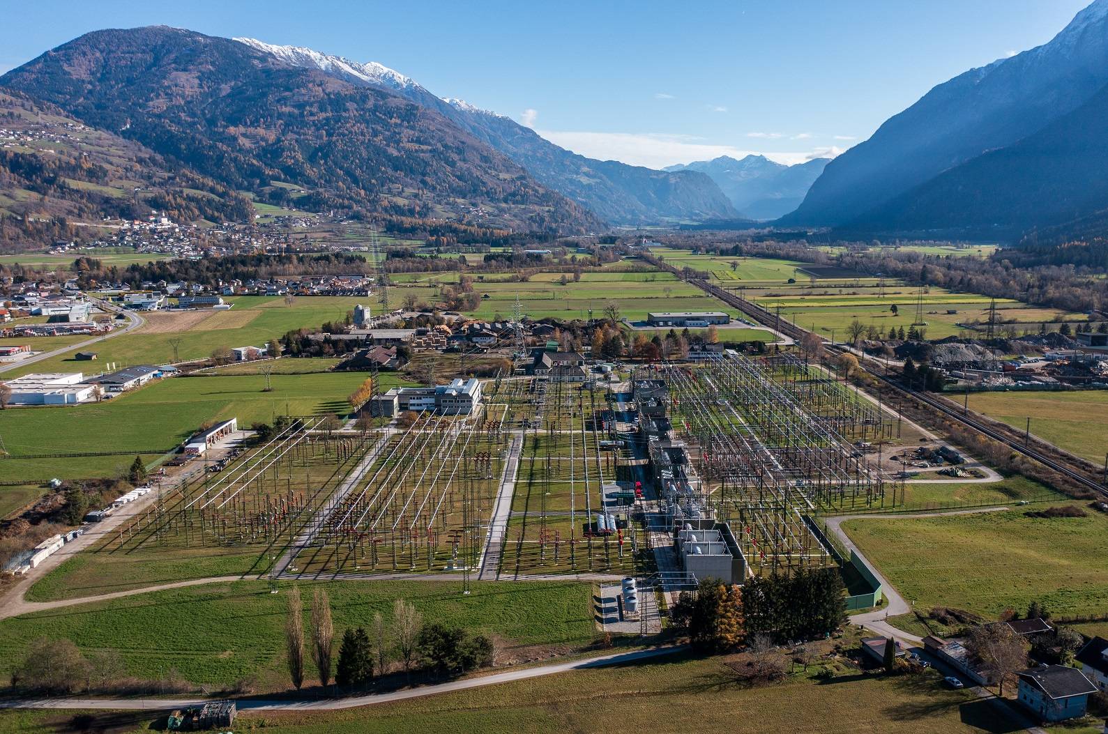 Die geplante H&ouml;chstspannungsleitung soll vom Umspannwerk in Lienz zum Umspannwerk Obersielach nahe des V&ouml;lkermarkter Stausees verlaufen. Foto: APG