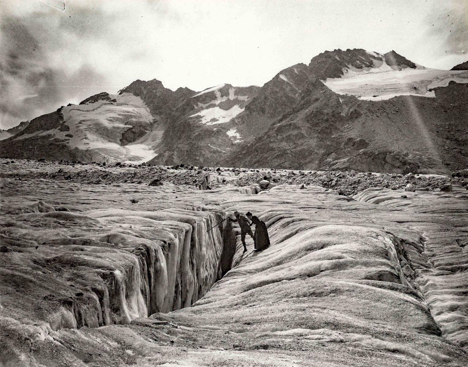 Am Fornogletscher, S&uuml;dliche Bergeller Berge/Bernina-Gruppe, Schweiz, 1896
(Fotografin: Elizabeth Main)