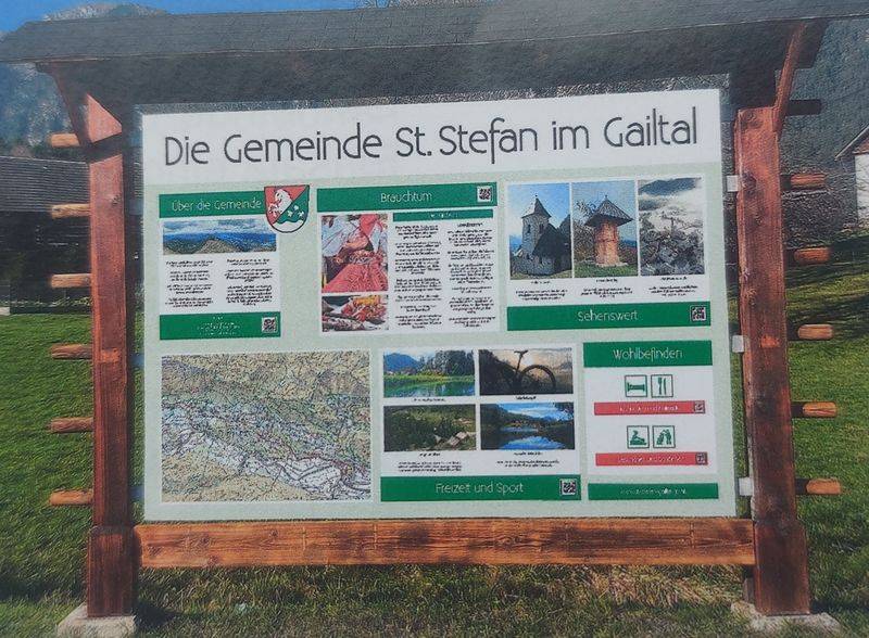 Attraktive Willkommens- und Infotafeln machen auf die Gemeinde St. Stefan im Gailtal aufmerksam. Foto: k.brunner