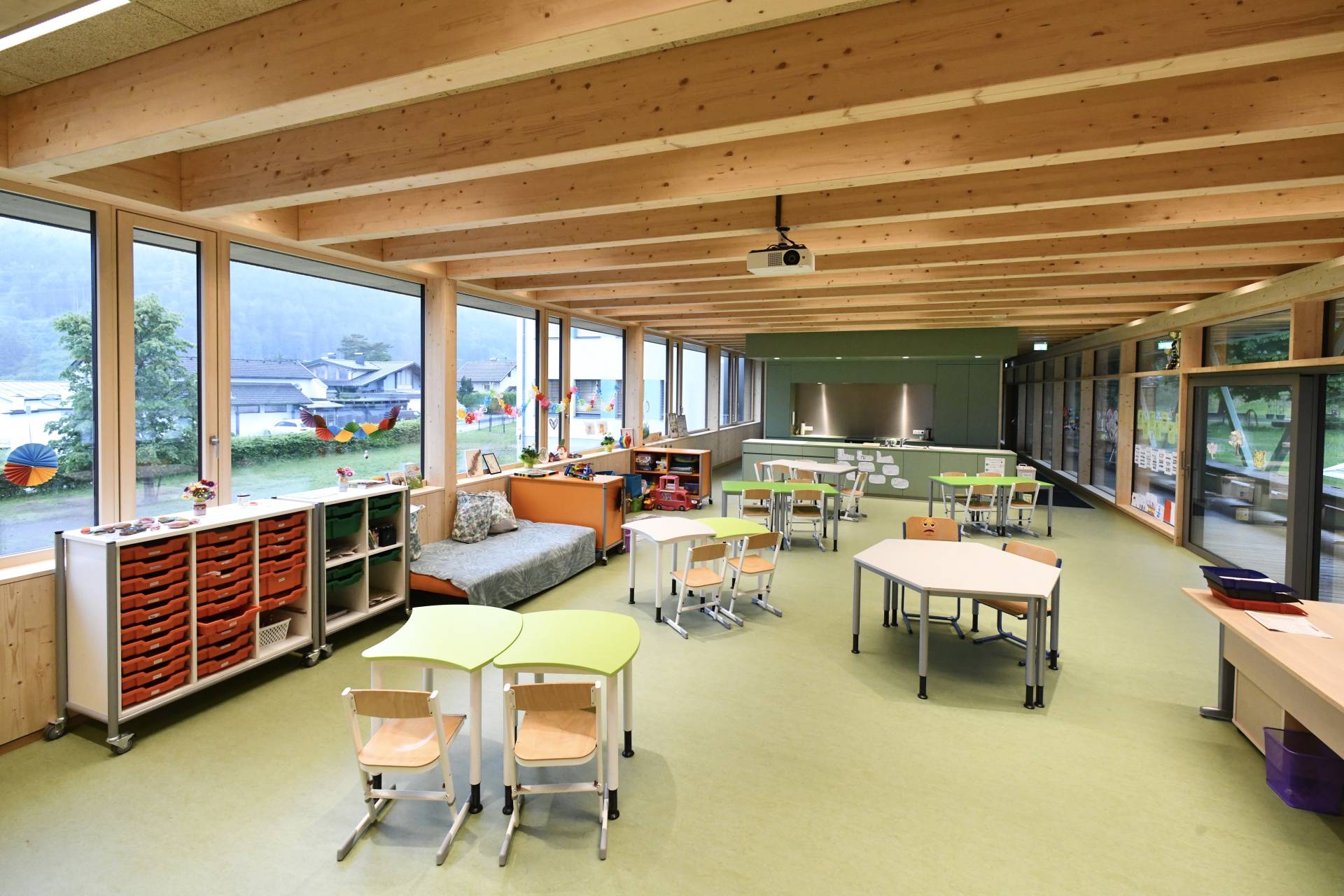 In der Gemeinde Rei&szlig;eck wurde f&uuml;r die KiTa und die schulische Ganztagesbetreuung Platz geschaffen. Foto: Helmut Weixelbraun