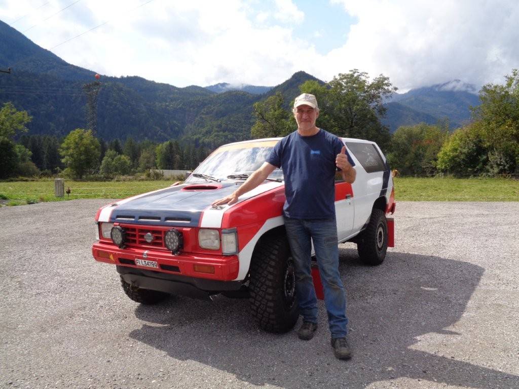 Hans Winkler mit seinem Rallye-Auto bereitet sich auf die Dakar 2026 vor und sucht noch einen Beifahrer.