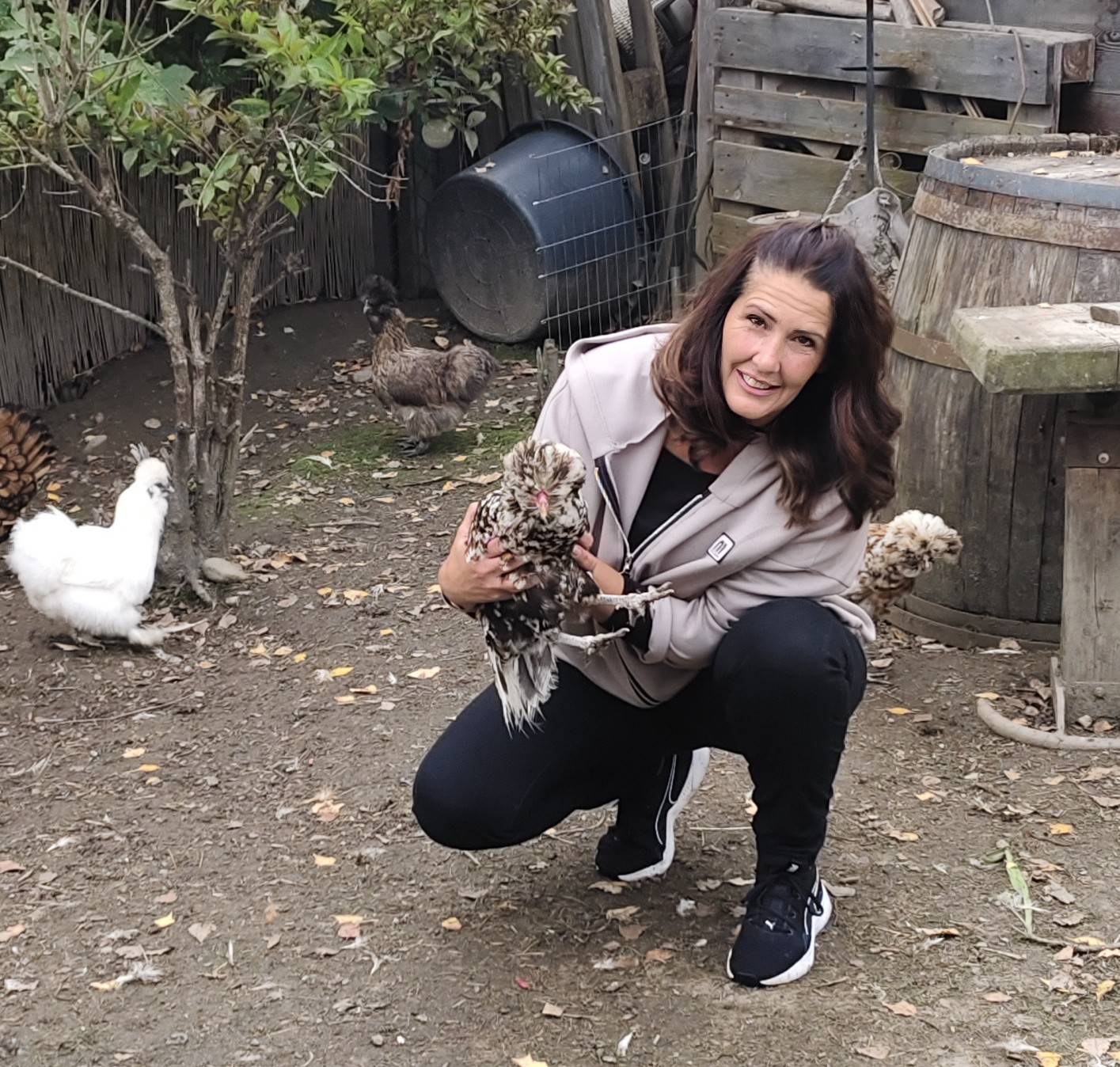 Yvonne Linder aus Oberdrauburg liebt Tiere und betreibt die einzige Tierauffang- und Pflegestation in Oberk&auml;rnten.				Foto: Magdalena Girstmair