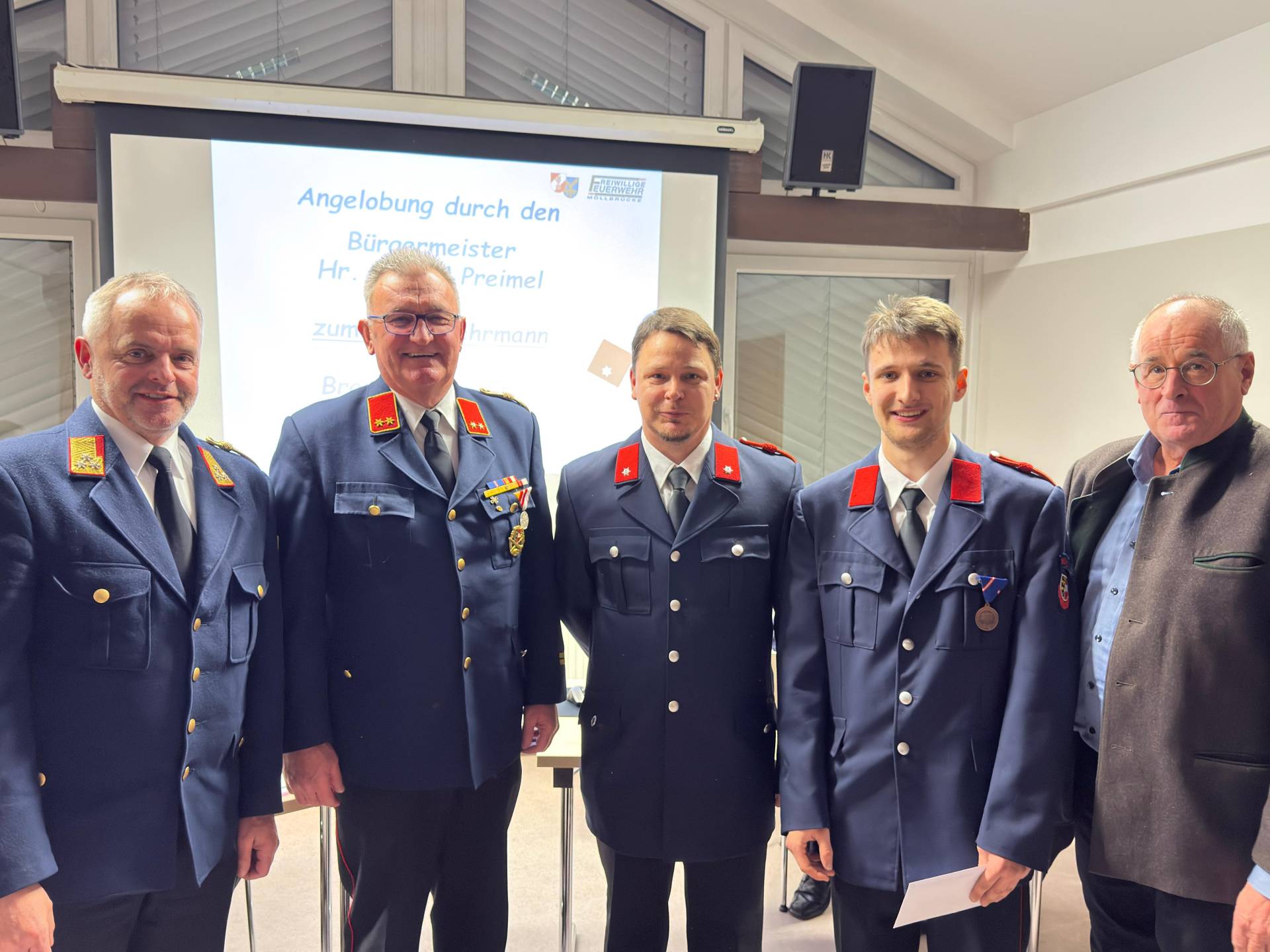 ...und die &bdquo;frischesten&ldquo;. Mitte: Erich Brandstetter, Florian Huber.  Bilder: FF M&ouml;llbr&uuml;cke