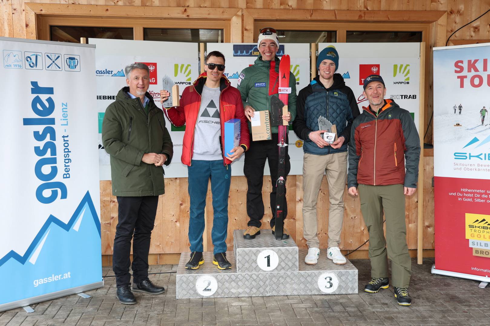 Siegerpodium der Herren Rennklasse. Foto: Alpenraute/Longo