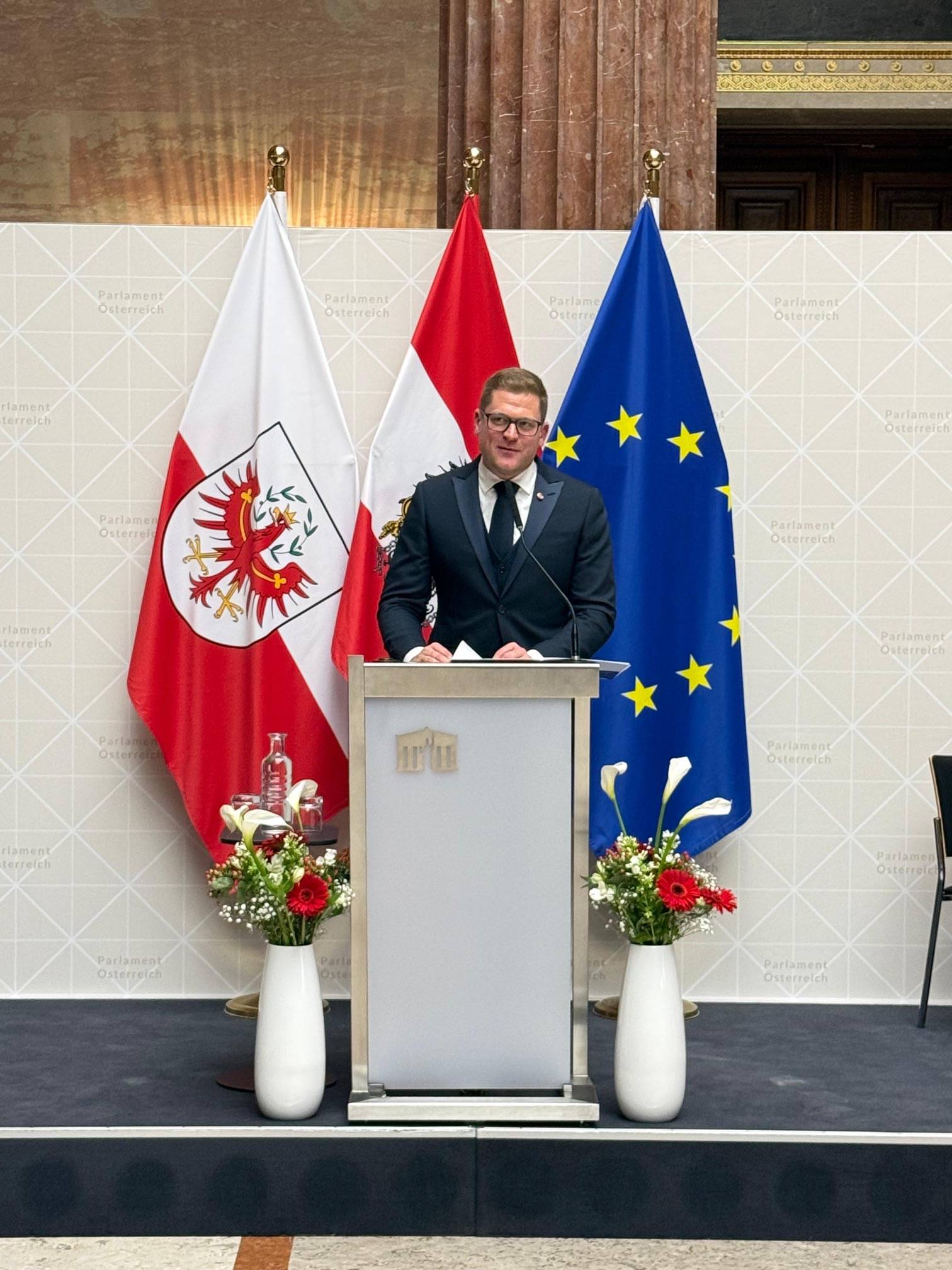 Festansprache in der S&auml;ulenhalle des Parlament. Foto: Kashofer