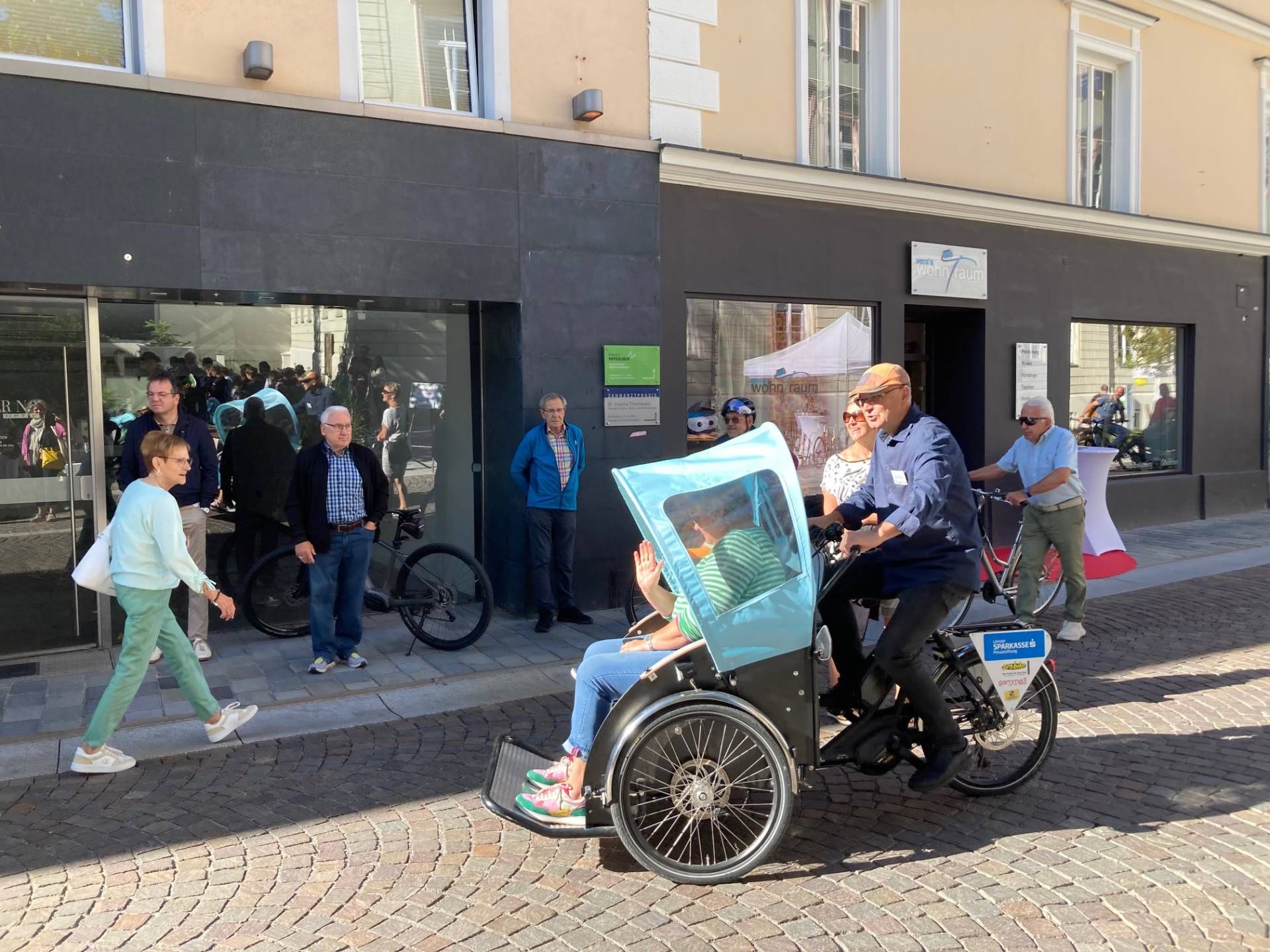 Die Fahrradrikscha des Freiwilligenzentrums Osttirol war im Dauereinsatz. Foto: Stangl