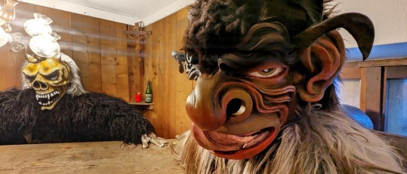Ausstellung: Hinterbergler Krampusse feiern in Ainet