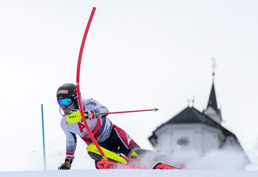 Jan.: Manuel Feller beim Slalomtraining am Lienzer Hochstein. Foto: Expa Pictures