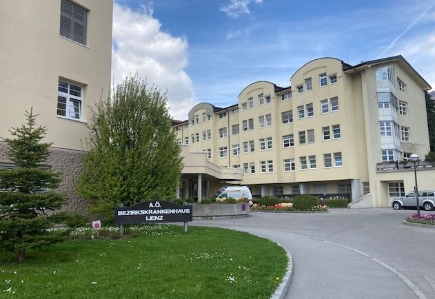 BKH Lienz l&auml;sst Dr. Walders Verrechnungen durch Anwalt pr&uuml;fen
