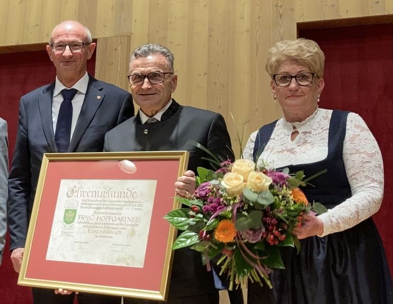 Hopfgarten im Defereggental feierte den 13. Ehrenb&uuml;rger