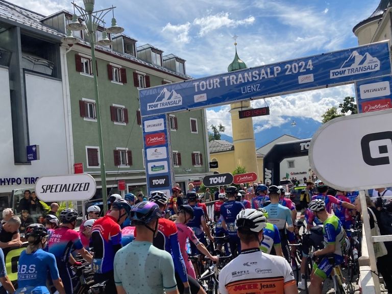 20. Tour Transalp am Sonntag in Lienz gestartet