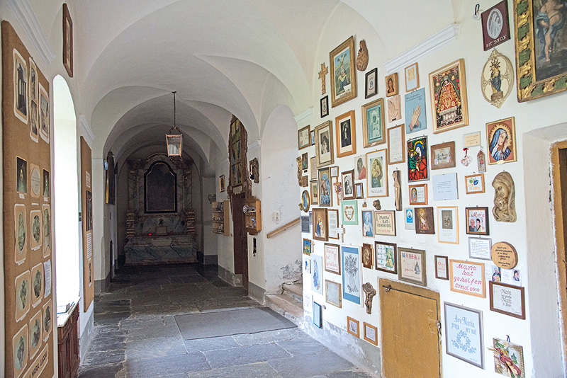 Etappe 2 danktafeln wallfahrtskirche maria schnee maria luggau lesachtal