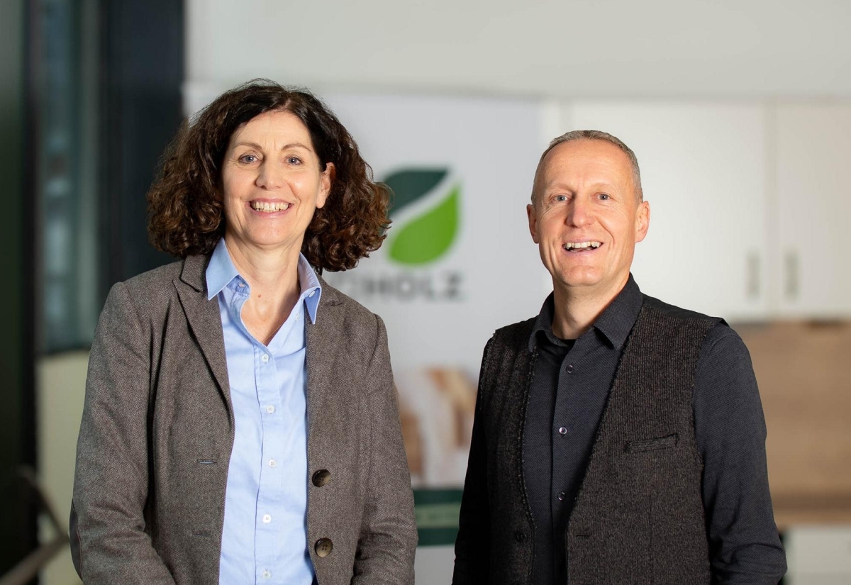 Schindel und Holz bekommt eine Doppelspitze