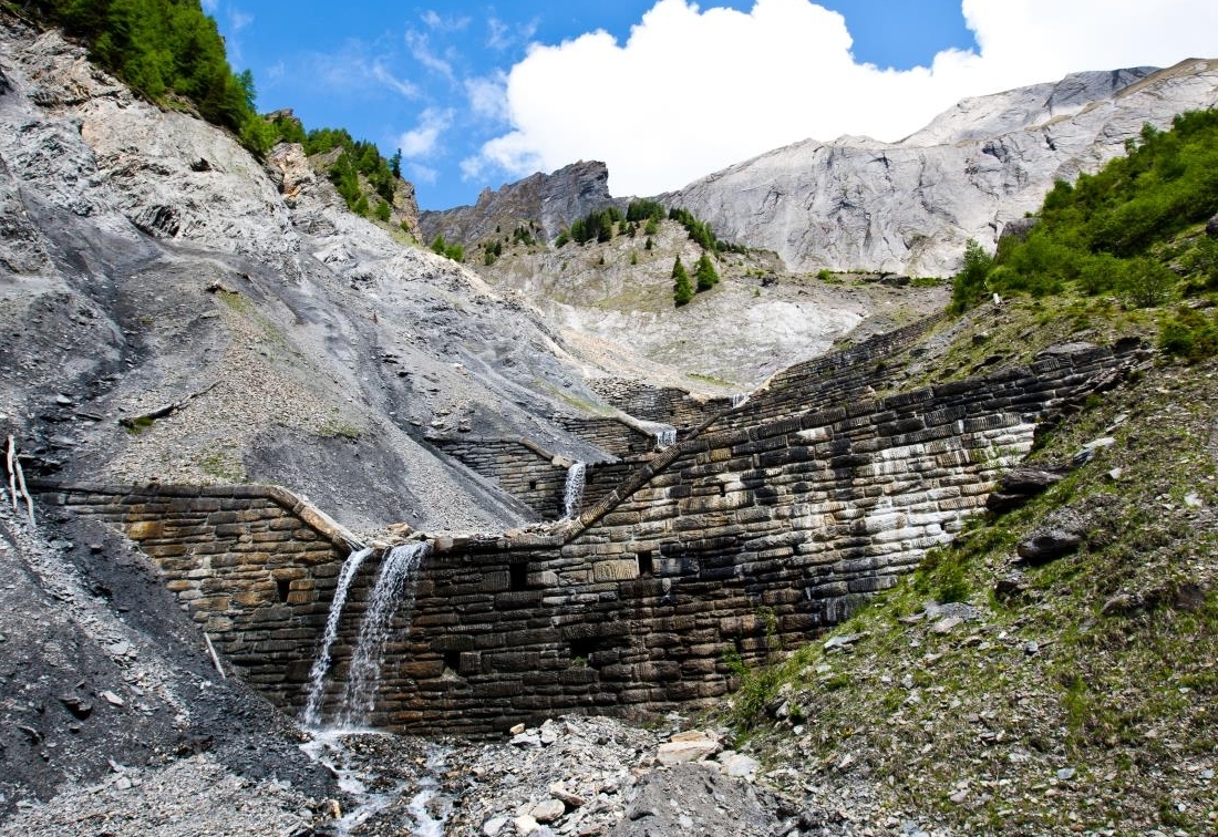 Verbauungen am Bretterwandbach werden saniert