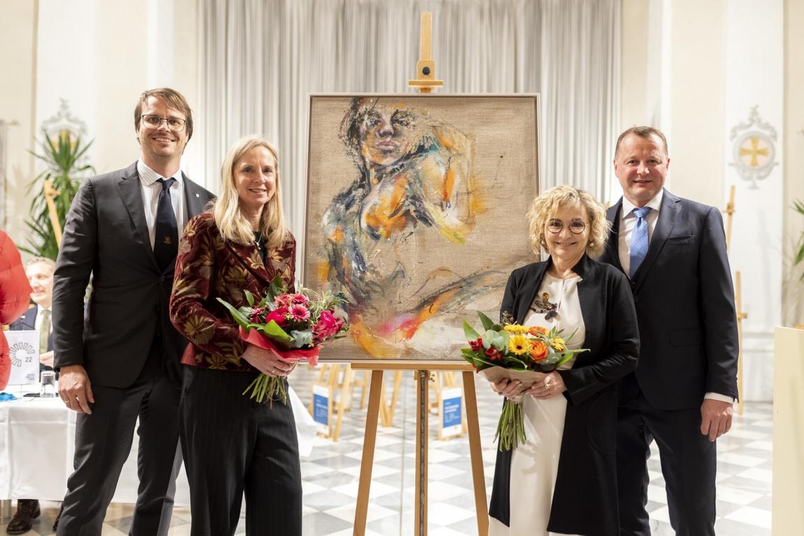 25. Kunstadventkalender bringt Rekord-Erl&ouml;s f&uuml;r Round Table