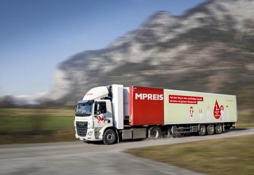 Erster Wasserstoff-LKW &Ouml;sterreichs f&auml;hrt in Tirol 