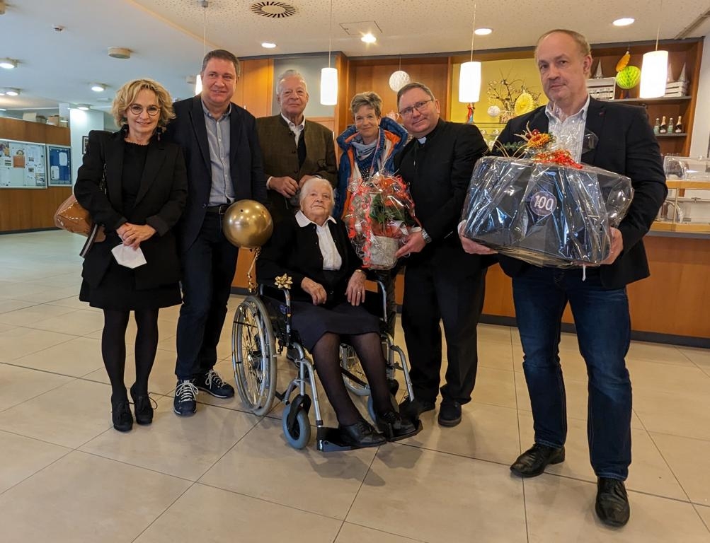 Geb&uuml;rtige Iseltalerin feiert ihren 100er in Lienz