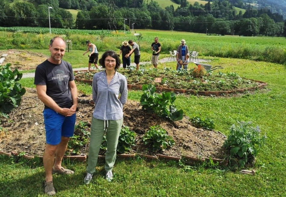 Es bl&uuml;ht und gedeiht schon im Gemeinschaftsgarten