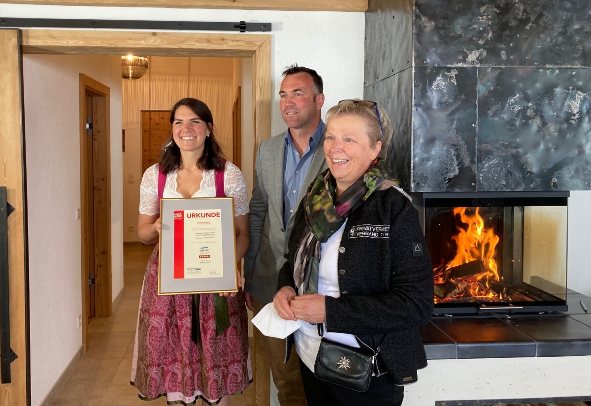 "4 Edelwei&szlig; Superior" f&uuml;r den Pfaffenebnerhof in Matrei